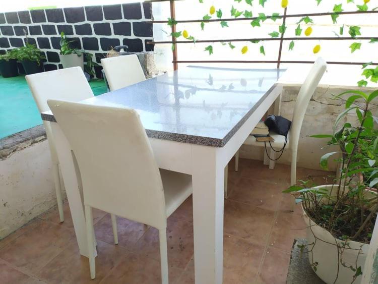 In The Heart Of Praia - Family B&B Bagian luar foto