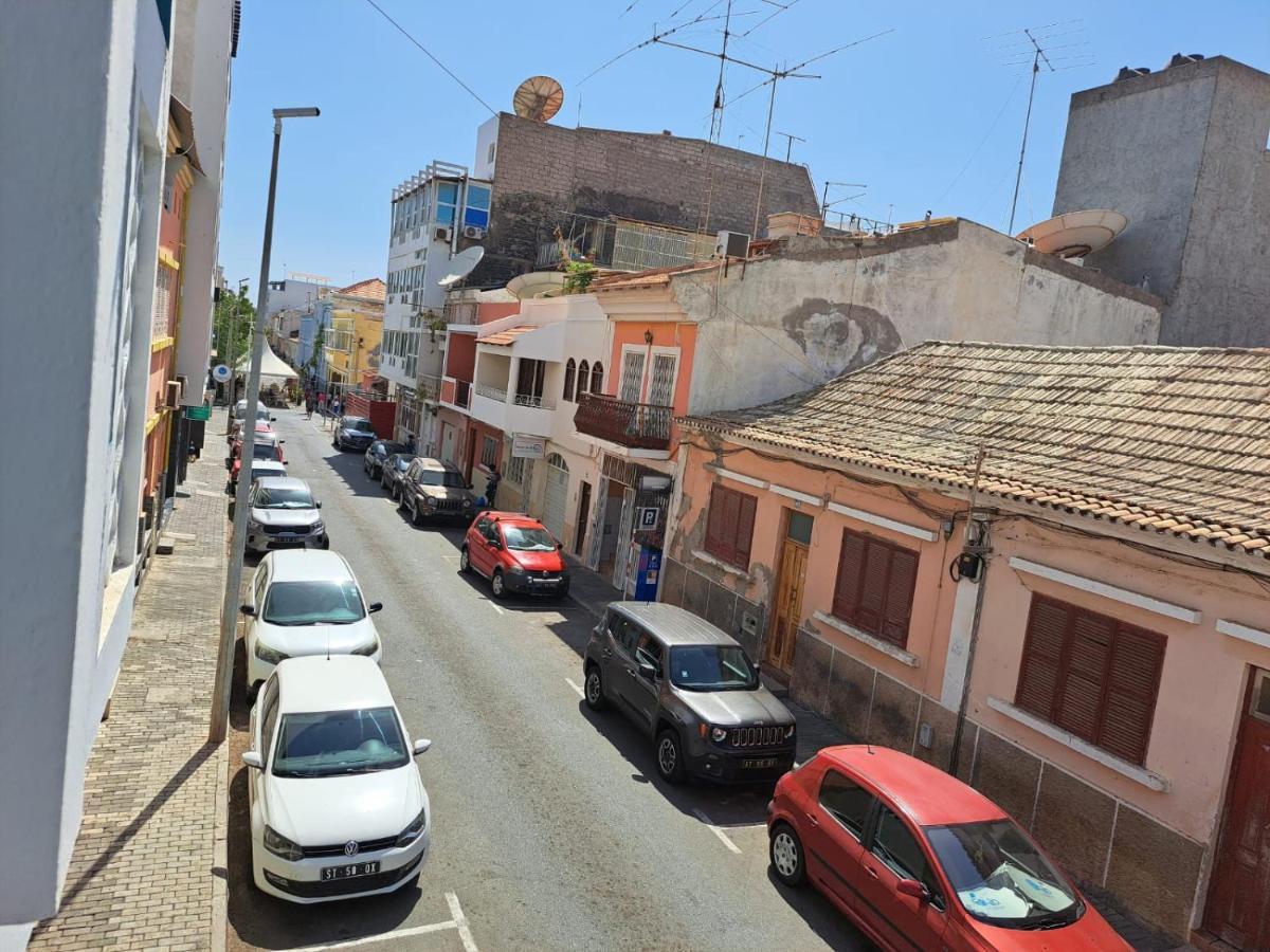 In The Heart Of Praia - Family B&B Bagian luar foto